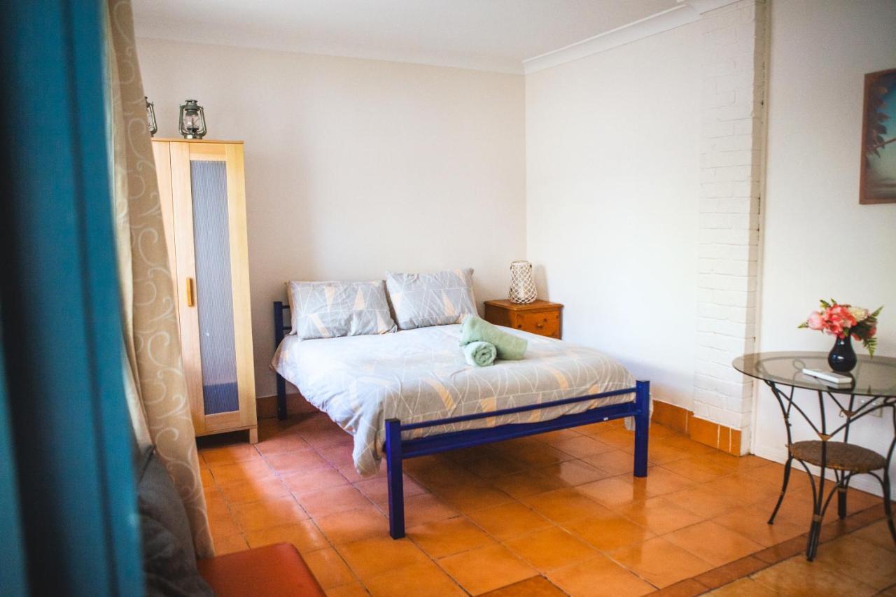Tweepersoonskamer met Gedeelde Badkamer